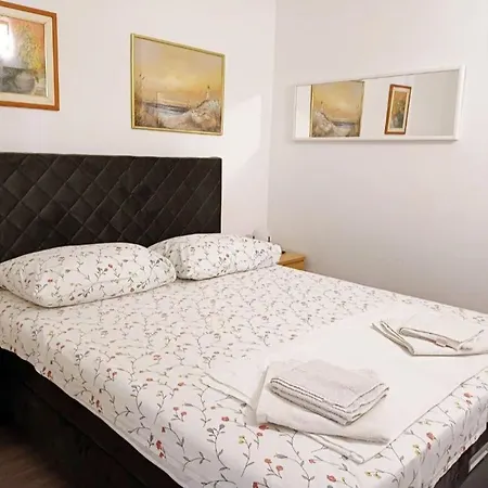 Dubravka Apartment *